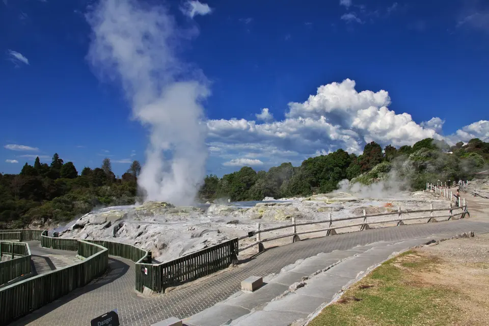 陶波地热区与 Wai-O-Tapu 前夜准备参考照片